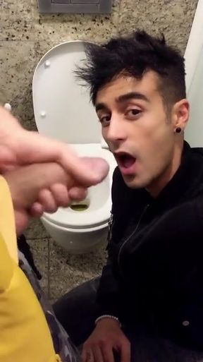 Someone Came, but at the Second Time He Finally Swallows Public Toilet