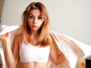 ????Latin babe jugosa y caliente saltó sobre la polla durante demasiado tiempo y se corrió en ella????