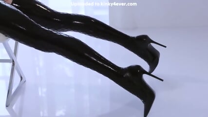 Latex Lezdom  Kinky4Ever