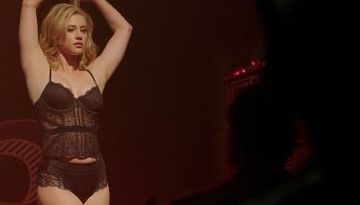 The Sexiest Scenes from 'Riverdale'