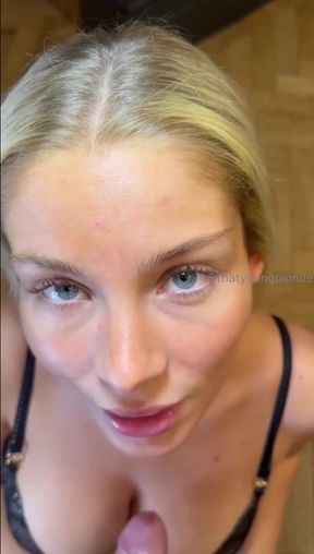 Petite blonde pornstar gets office creampie pleasure