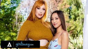 Lauren Phillips and Alexia Anders Spend Their Spring Break Home Masturbatin...