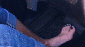 GREEN TOES PEDAL PUMPING