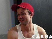TwinkTop Cole Connor fucked by Logan Cross in big on small bareback