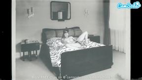 ”Unshaved Snatch Dildo Delight on Camsoda”