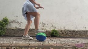Sneakergirl Lilly - Beachballs Crush