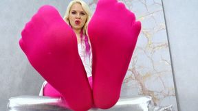 Princess Serena - Intensive foot task for you, house slave! - small version