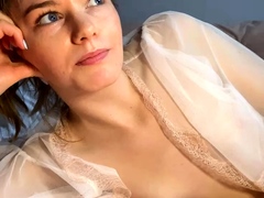 Young amateur teen in solo masturbation getting kinky