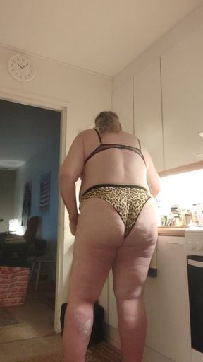 Gangstazz Sexy Chubby Ass And Real Tits