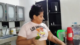 Orgasmi &#8211; 18-vuotias BBW latino kotirouva lutka saa anaaliseksiä, kunnes saa anaali-orgasmin