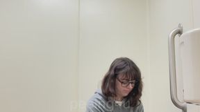 Babe Peeing in a Few Public Toilets during a Roadtrip!