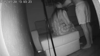 Hardcore zelfgemaakte film van volwassen Oekraïense slet die hardcore anaal geneukt wordt