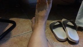 Premium Foot Tease – 2 Minutes of Pure Addiction