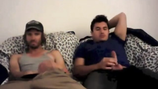 Str8 best friends jerking together watching porn 6