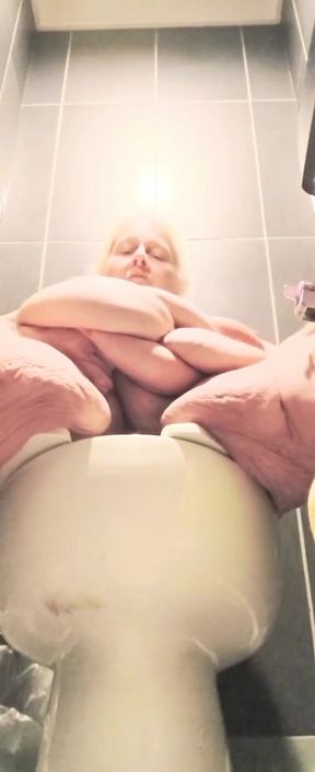 U Can Pick up Your Pussy Order in the Public Bathroom