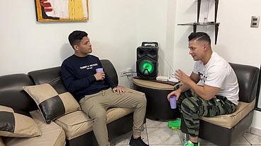Que Rico es Bailar con La Esposa de mi Amigo y Frotarle mi Polla por su Culo al frente de su Marido