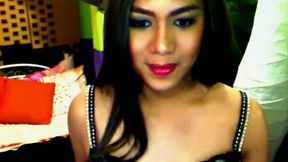 Shemale Shows Her Ass Hole Upclose