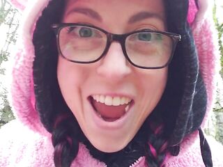 Fur Play: Nerdy Kitten In HER NaTurAL EnvirOnMent