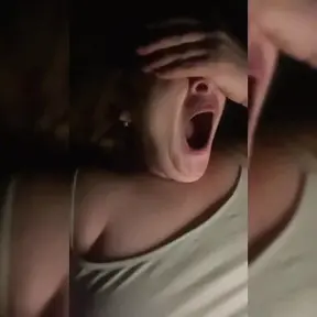 Yawns