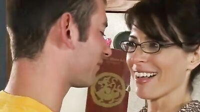Druuna - Mother Fucks Her Son'S Friend