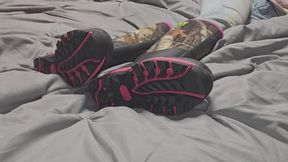 Chrissy hunting boot play