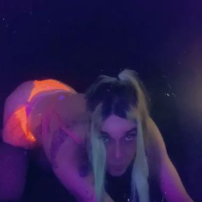 Sexy Party Girl wants to be Fucked