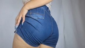 PAWG with gas lets out disgusting farts in tight blue jeans - Jessie farts