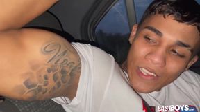 Latino muscle boy Lucian Reed destroys with his gushing hot body
