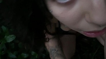 Uma foda de levinho no mato