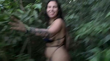 Uma foda de levinho no mato