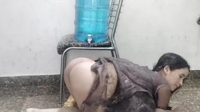 Step sister ko akele dekh jabar chuchi daba daba kar pela