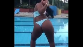 Gostosa dan&ccedil_ando funk