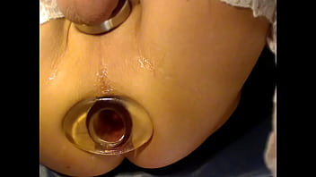 Tunnel butt plug