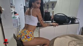 corno chamou o vizinho roludo pra comer a namorada de 18 anos - felina - joao o safado