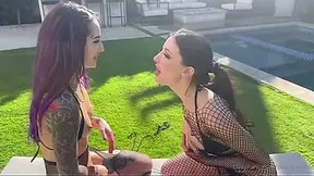 Dainty Wilder & Valerica Steele Lesbian Sex