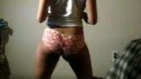 Twerking lesson of my gorgeous big ass ebony girlfriend