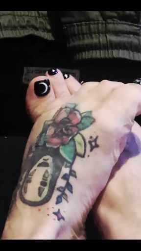 A Treat for My Foot Lovers... I'm Craving Toe Sucking so Bad.