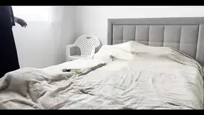 Arab Stepmom with a Tight Ass Masturbates Without Panties  Oh Yeah, Jerk off with Me