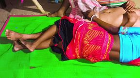 Pyasi Bhabhi Apne Pati Ka Kapda Utar Kar Land Ko Dudh Se Dhoya