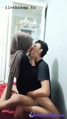 Viral buguru cantik minta jatah cuddle wot