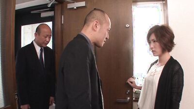 JAPANESE BABE GETS MOUTH CUMSHOT AFTE MASTURBATION WITH