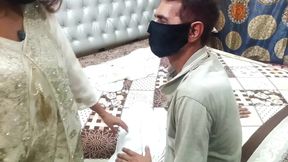 Indian Desi Big Boobs Bhabhi Blowjob Cum in Mouth Oral Sex