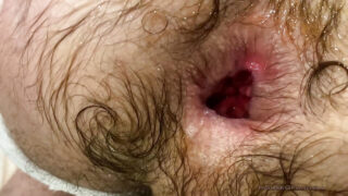 Genç Amerikalı kız üvey babasından korunmasız anal ilişki yaşıyor.