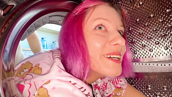 I fucked her wet pussy while she was stuck in the washing machine