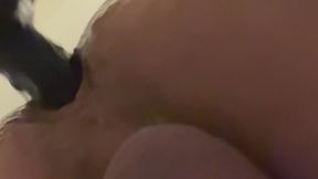 Gentle fuck with Dildo in gasmask