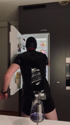 Preparing a Gin Tonic