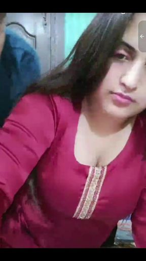 Hot desi amateur shows off her big tits in homemade video