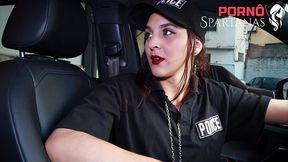 policial novinha prende bandido e da gostoso o cuzinho