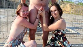 An awesome FFM handjob session with hot Lenna Ross and Kiwii Sweet