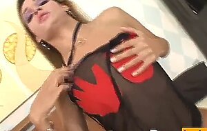 TRANS AMORE 15 - Scene 2